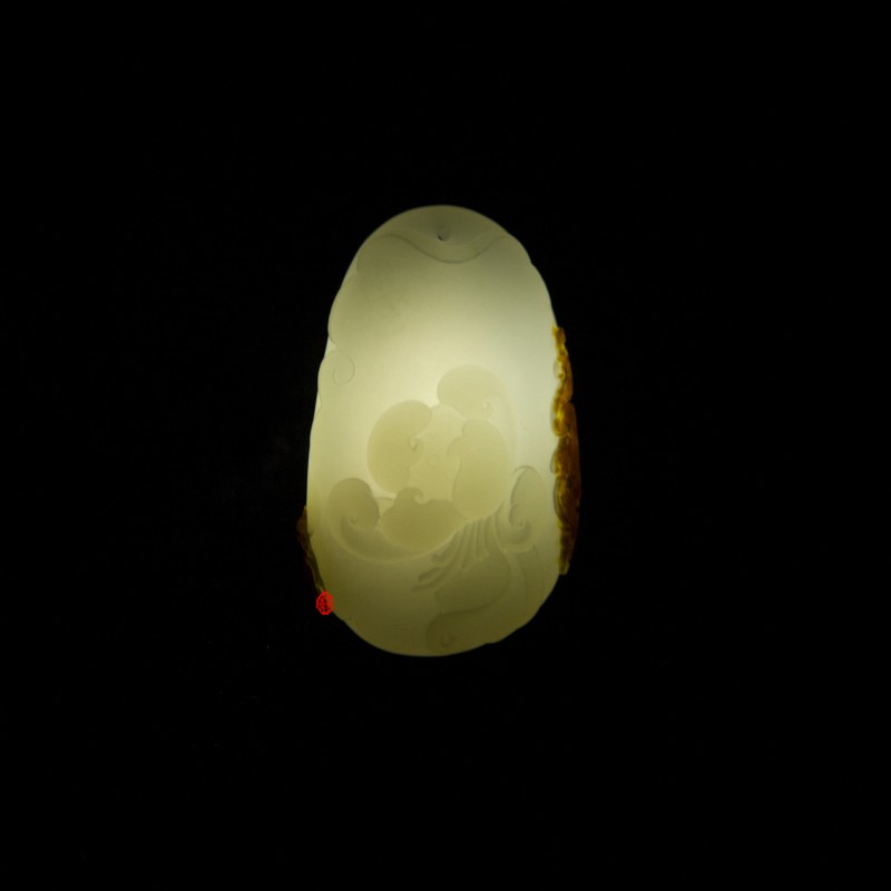 【琢藝軒】新疆和田玉棗紅皮沁色白玉籽玉 掛件 荷花 19克