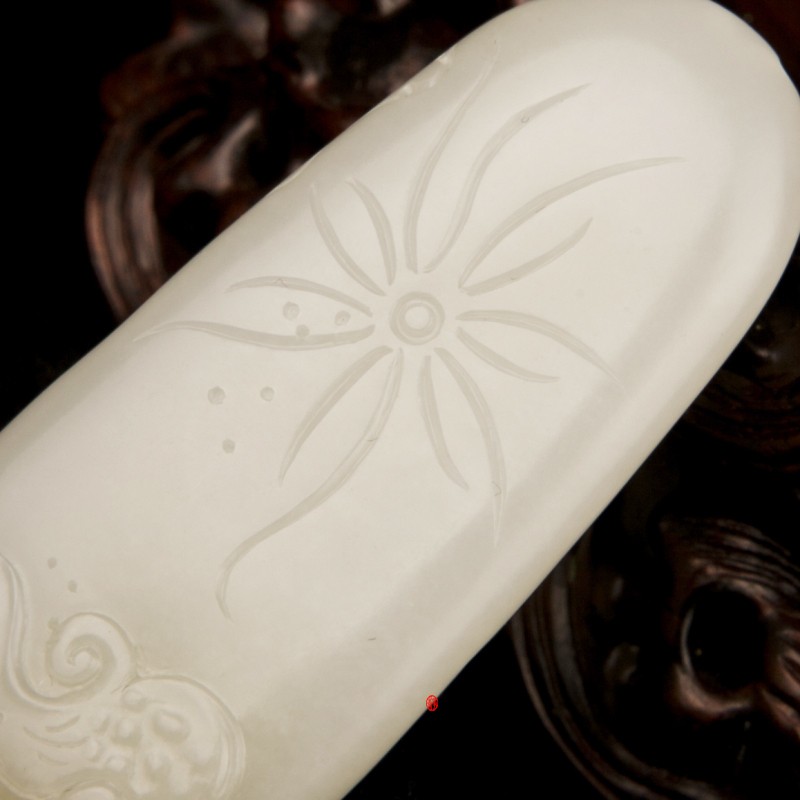 【琢艺轩】新疆和田玉黄皮白玉籽玉挂件 路路有福 25克