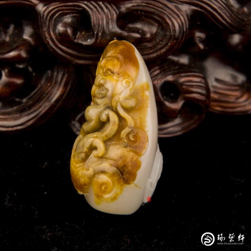 【琢藝軒】新疆和田玉黃沁白玉籽玉掛件（獨籽）羅漢 21克