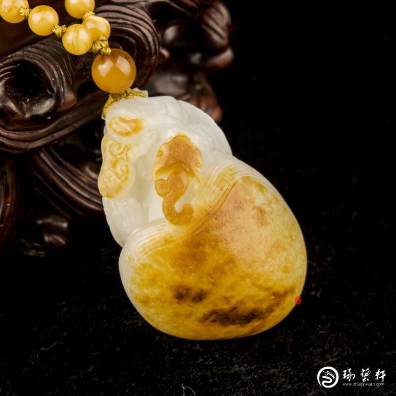 【琢藝軒】黃楊洪作品 新疆和田玉紅皮羊脂白玉籽玉 掛件 龜鶴延年  22克