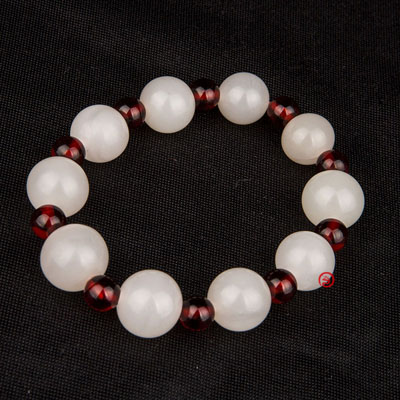 新疆和田玉羊脂白玉籽玉 手链 43克
