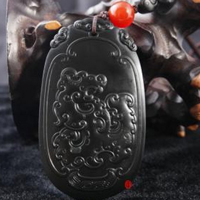  新疆和田玉墨碧籽玉 卧虎藏龙