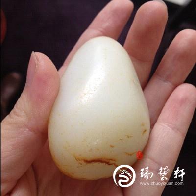 新疆和田玉黄皮一级白玉籽玉原石 102克