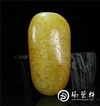 和田玉洒金皮籽料原石