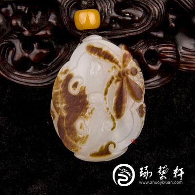 新疆和田玉红皮羊脂白玉籽玉挂件 荷香