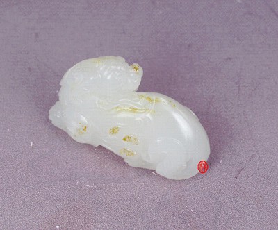 【琢藝軒】新疆和田玉黃皮白玉籽玉掛件 貔貅 35克