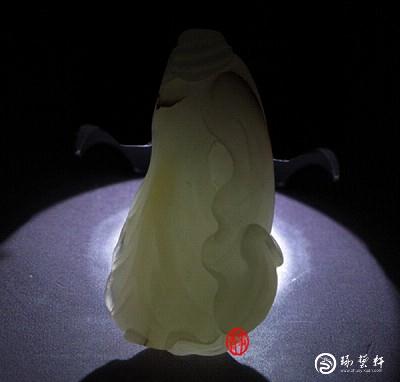 【琢藝軒】新疆和田玉秋梨皮白玉籽玉 掛件 路遇百財(cái) 14克