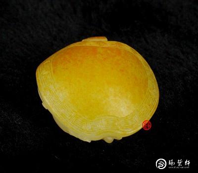 【琢艺轩】新疆和田玉黄皮一级白玉籽玉 挂件  龙龟  37克