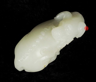 【琢藝軒】新疆和田玉黃皮白玉籽玉把件 福旺（狗）  73克