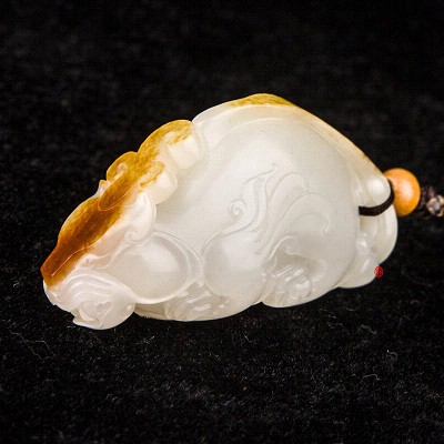 新疆和田玉紅皮羊脂白玉籽玉（獨(dú)籽） 掛件 貔貅 30克