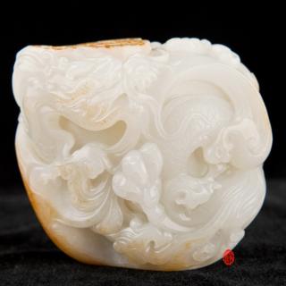 新疆和田玉紅皮白玉籽玉擺件  星火相傳  665克