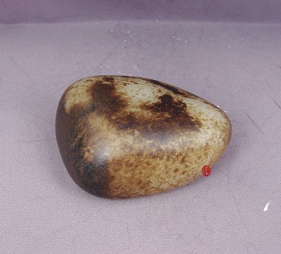 【琢藝軒】新疆和田玉黑皮一級白玉籽玉原料  214克