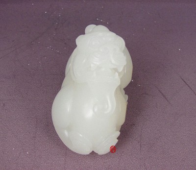 【琢藝軒】新疆和田玉黃皮一級白玉籽玉把件  貔貅  124克